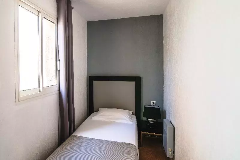 Comfort Kolmen Hengen Huone, Le Mariana