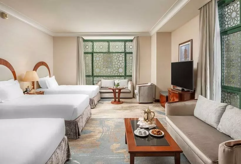 اتاق لوکس سه تخته, Madinah Hilton