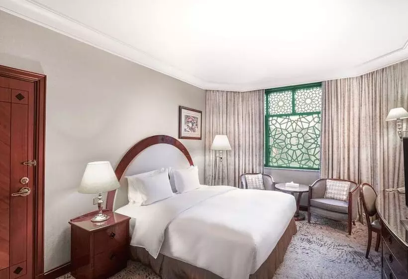 اتاق لوکس, Madinah Hilton