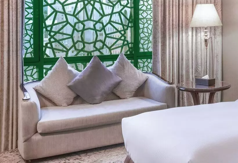 اتاق لوکس, Madinah Hilton