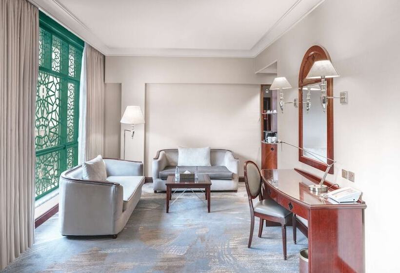 可观景的小型套房, Madinah Hilton