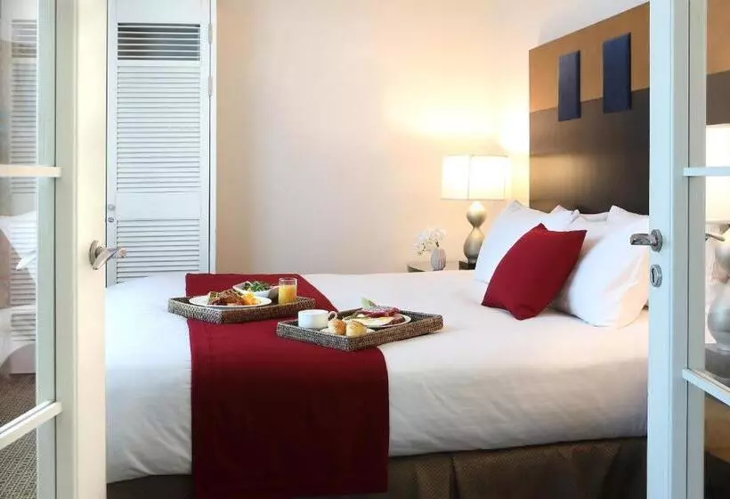マウンテンビュースイート, Ramada Plaza By Wyndham Jeju Ocean Front