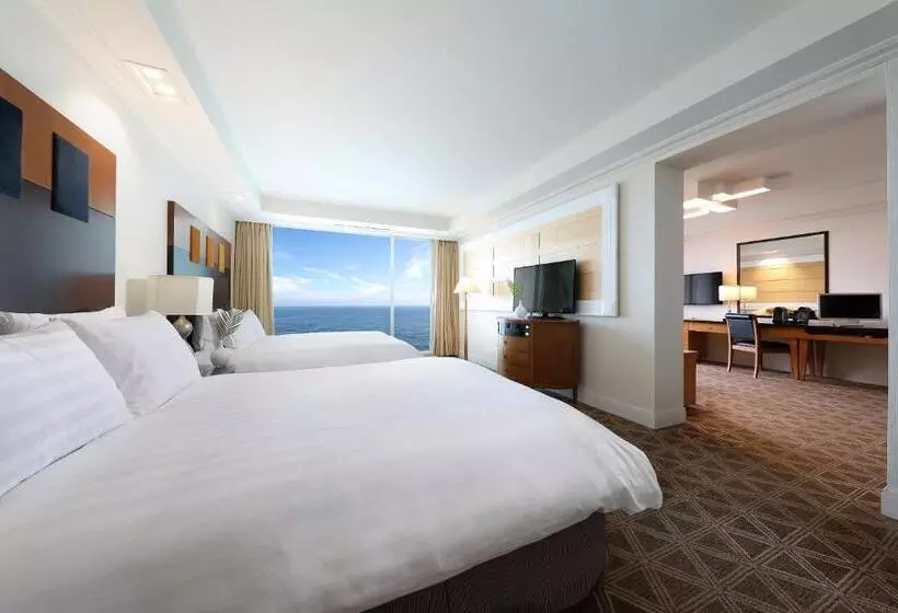 キングサイズベッドのスイートルーム, Ramada Plaza By Wyndham Jeju Ocean Front