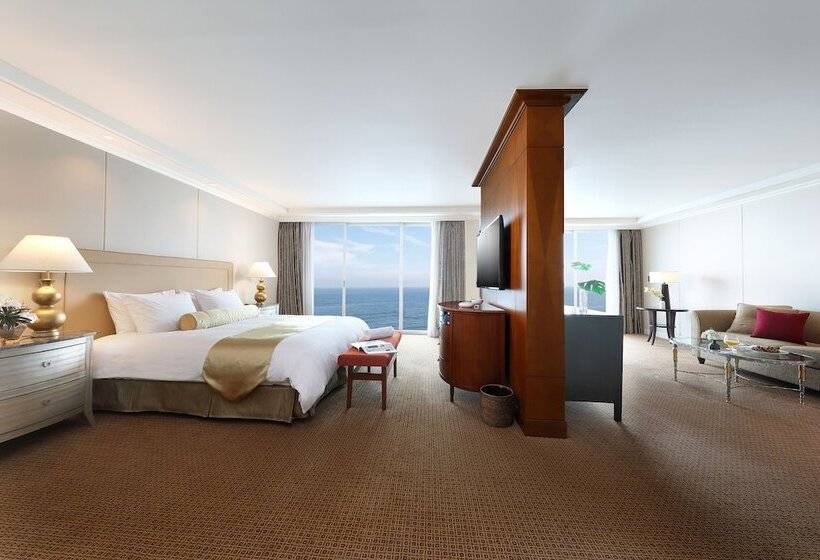 바다 전망 스위트, Ramada Plaza By Wyndham Jeju Ocean Front