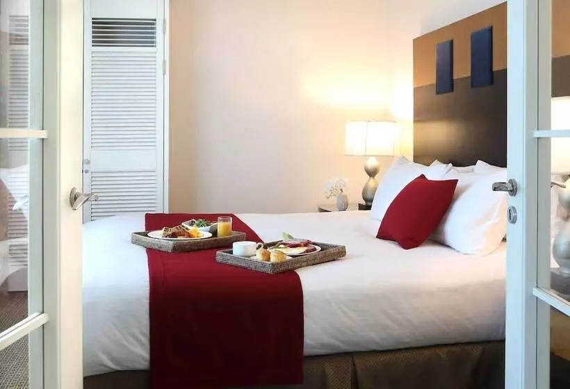 マウンテンビュースイート, Ramada Plaza By Wyndham Jeju Ocean Front