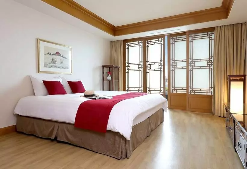 オーシャンビュースタンダードルーム, Ramada Plaza By Wyndham Jeju Ocean Front