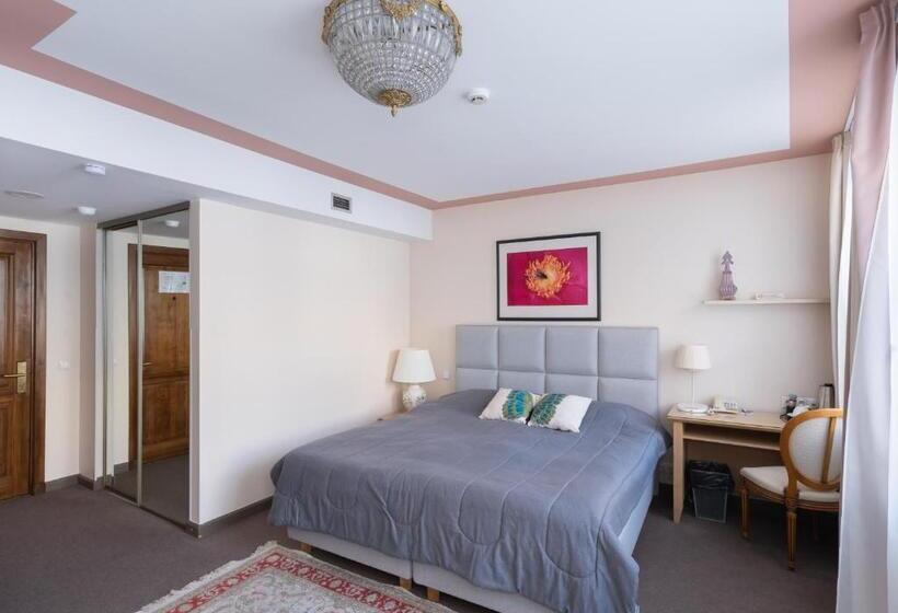 スタンダードルーム, St. Peter S Boutique