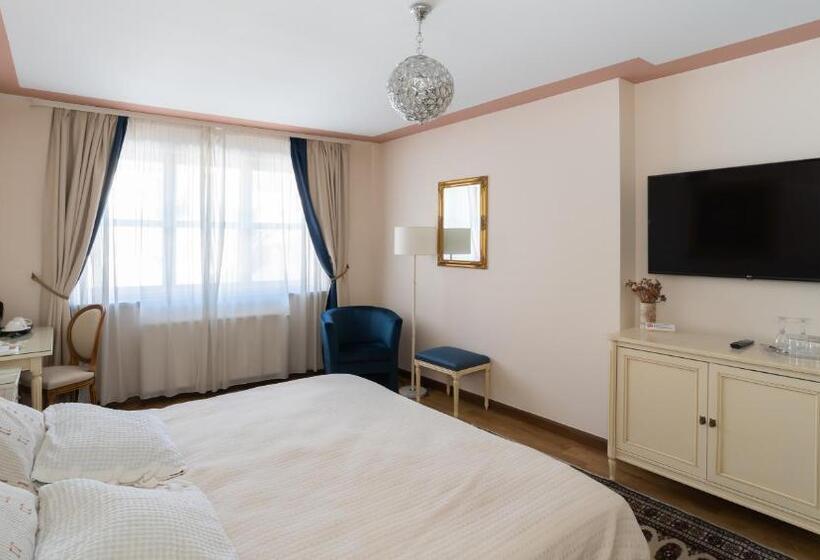 スーペリアールーム, St. Peter S Boutique