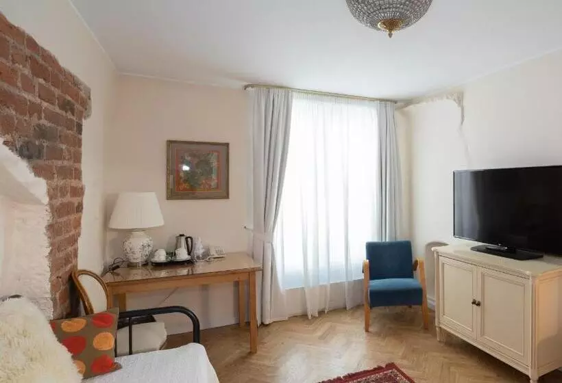 Suite, St. Peter S Boutique