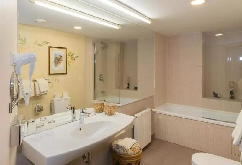 Suite, St. Peter S Boutique