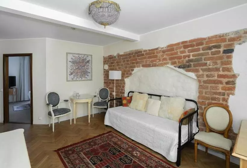Suite, St. Peter S Boutique