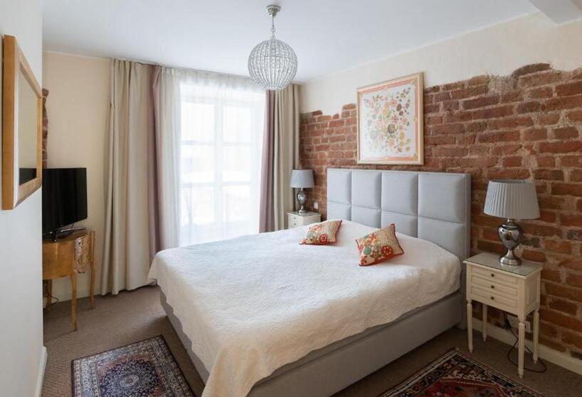 スイート, St. Peter S Boutique