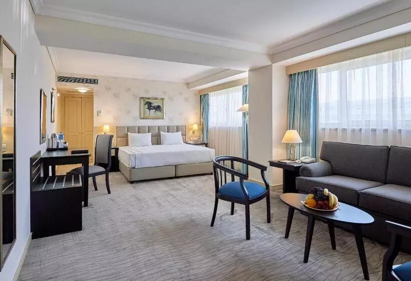 キングサイズベッドのジュニアスイート, Wyndham Tashkent