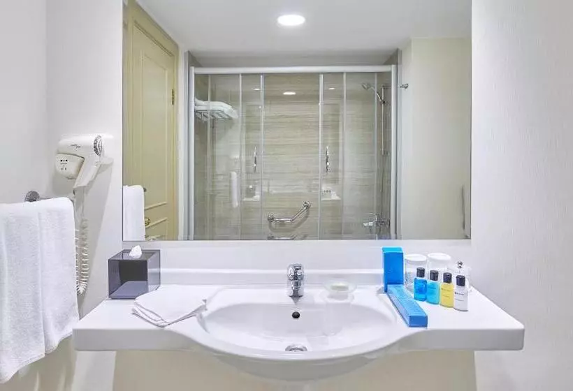 キングサイズベッドのジュニアスイート, Wyndham Tashkent