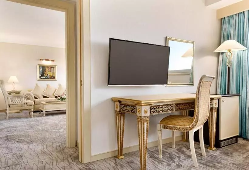 シニアスイート, Wyndham Tashkent