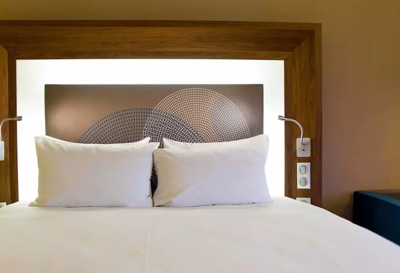 اتاق استاندارد با تخت دوبل, Novotel Port Harcourt