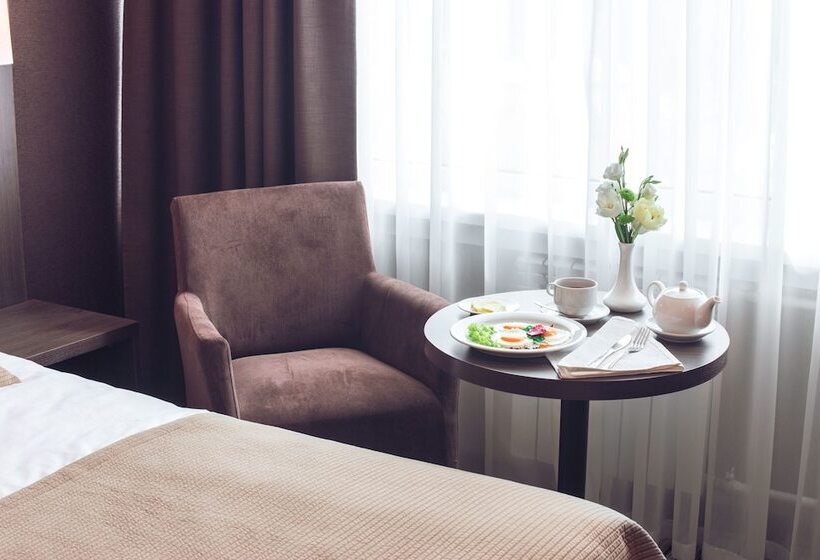 اتاق پرمیوم, Premier Hotel Rus