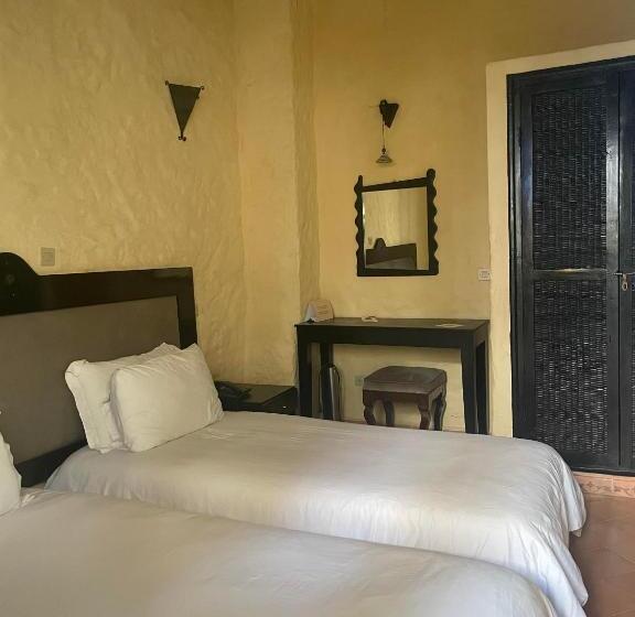 חדר אקונומי, Riad Al Madina