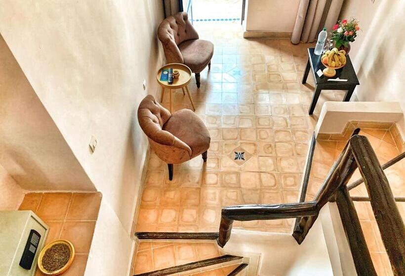 סוויטה, Riad Al Madina