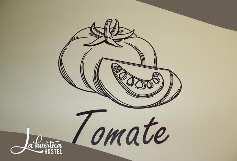 غرفة قياسية, Hostel La Huertica