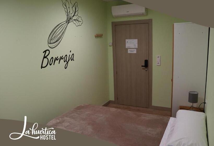 غرفة قياسية, Hostel La Huertica