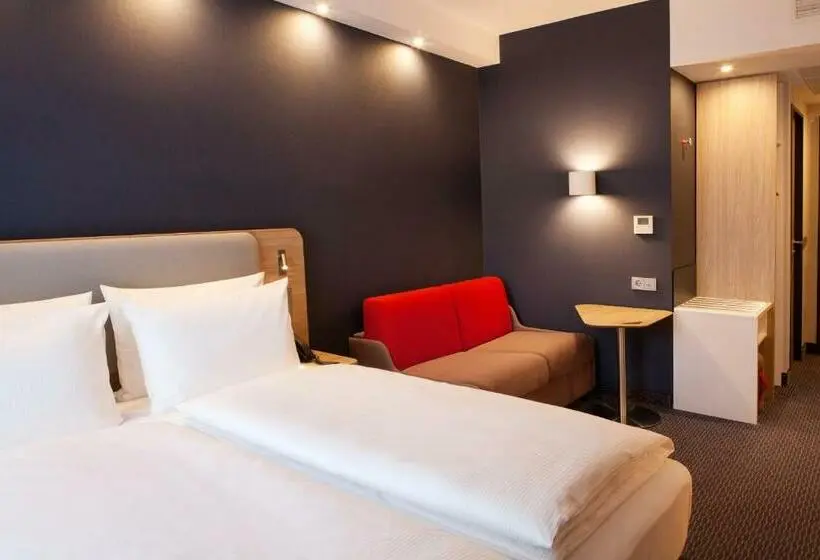 ダブルベッドスタンダードルーム, Holiday Inn Express   Göppingen, An Ihg