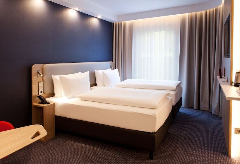 标准间带双人床, Holiday Inn Express   Göppingen, An Ihg