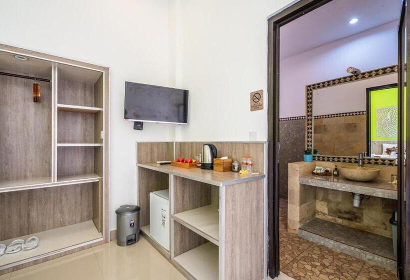 סוויטה משפחתית, Mejore Beach