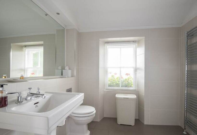 חדר סטנדרט נוף להרים, The Redgarth