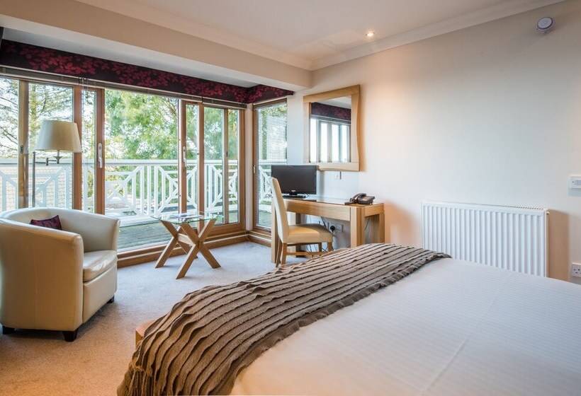 חדר דלוקס, The Redgarth