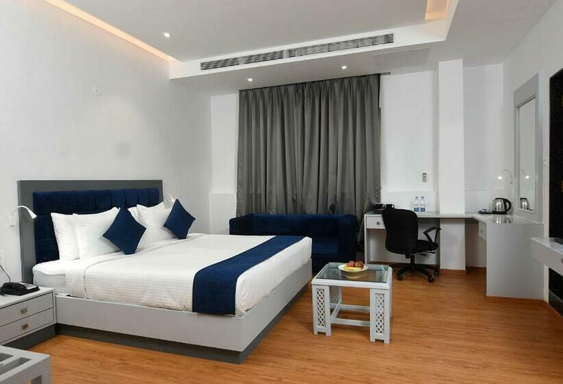 디럭스 룸, Kyriad Hotel Pimpri