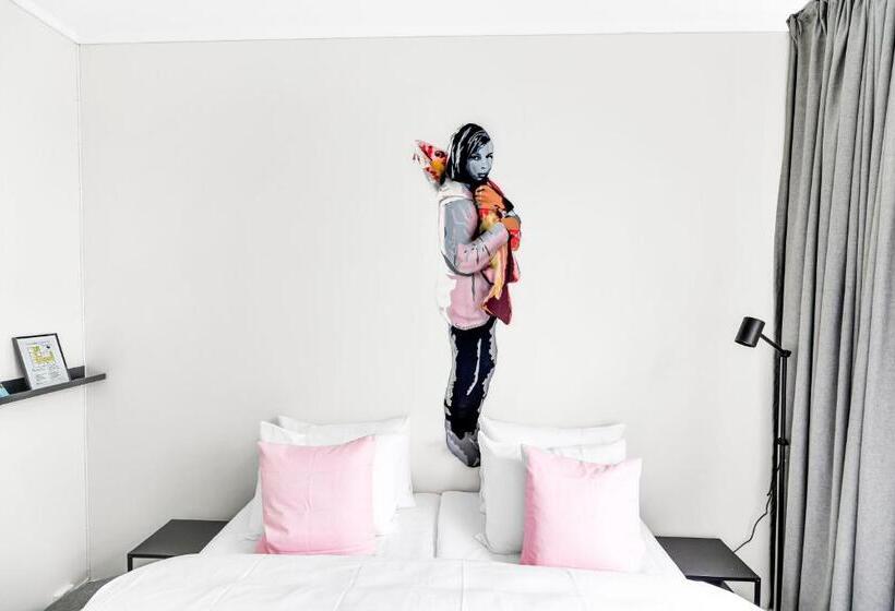 Номер Стандарт, Lille Hotell