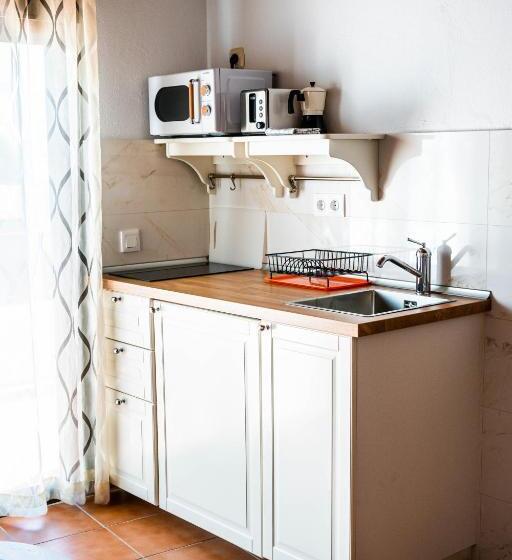 디럭스 스튜디오, Marbella Village