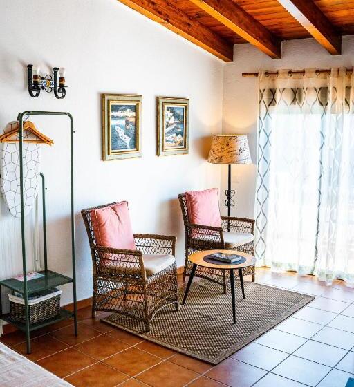 디럭스 스튜디오, Marbella Village