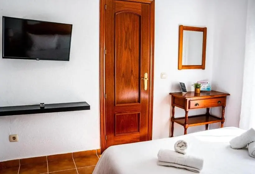 استودیو استاندارد با بالکن, Marbella Village