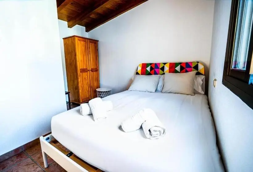 1 Bedroom Penthouse Apartment, Marbella Village