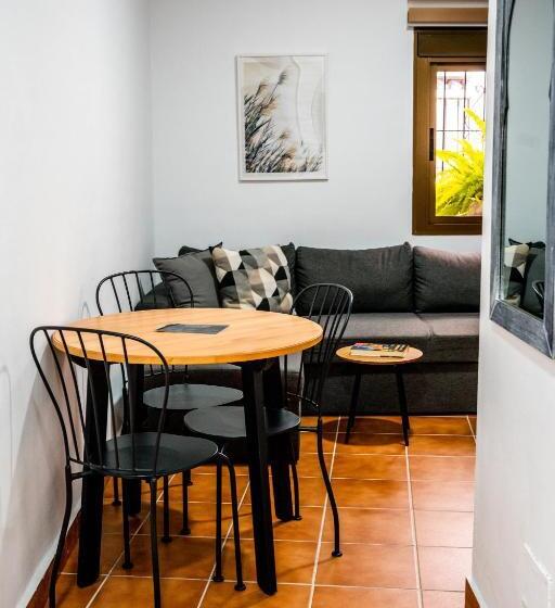 침실 1개 이코노미 아파트, Marbella Village