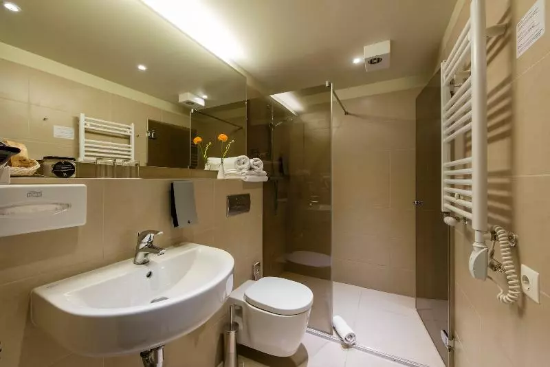 デラックスルーム, Amberton Cathedral Square Hotel Vilnius