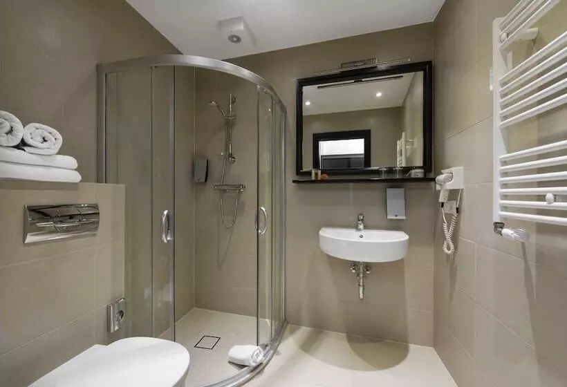 スタンダードルーム, Amberton Cathedral Square Hotel Vilnius