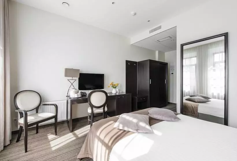 スタンダードルーム, Amberton Cathedral Square Hotel Vilnius