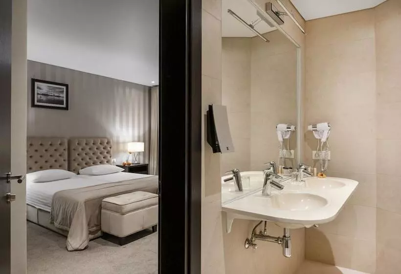 スタンダードルーム, Amberton Cathedral Square Hotel Vilnius