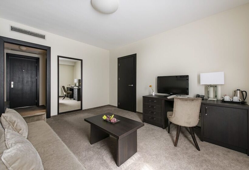 سوییت, Amberton Cathedral Square Hotel Vilnius