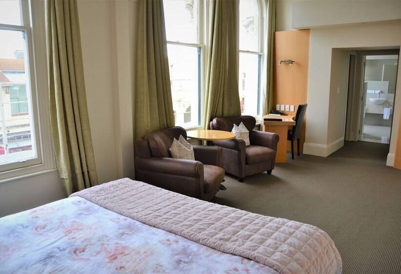 Полулюкс, Brydone Hotel Oamaru
