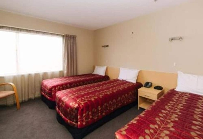 חדר סופריור לשלושה, Brydone Hotel Oamaru