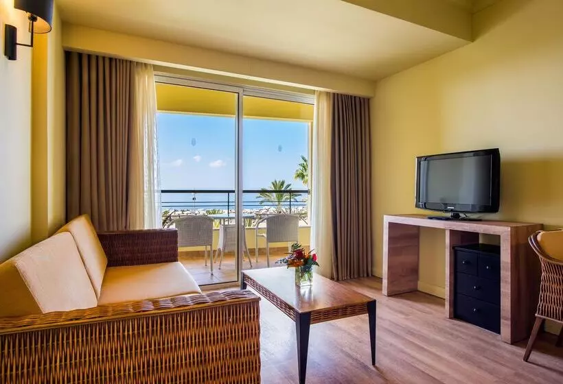 سوییت با چشم‌انداز جانبی دریا, Calheta Beach - All Inclusive, Savoy Signature