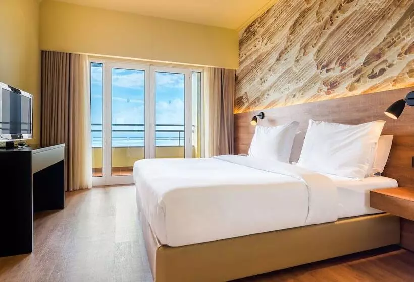 اتاق استاندارد با چشم‌انداز دریا, Calheta Beach - All Inclusive, Savoy Signature