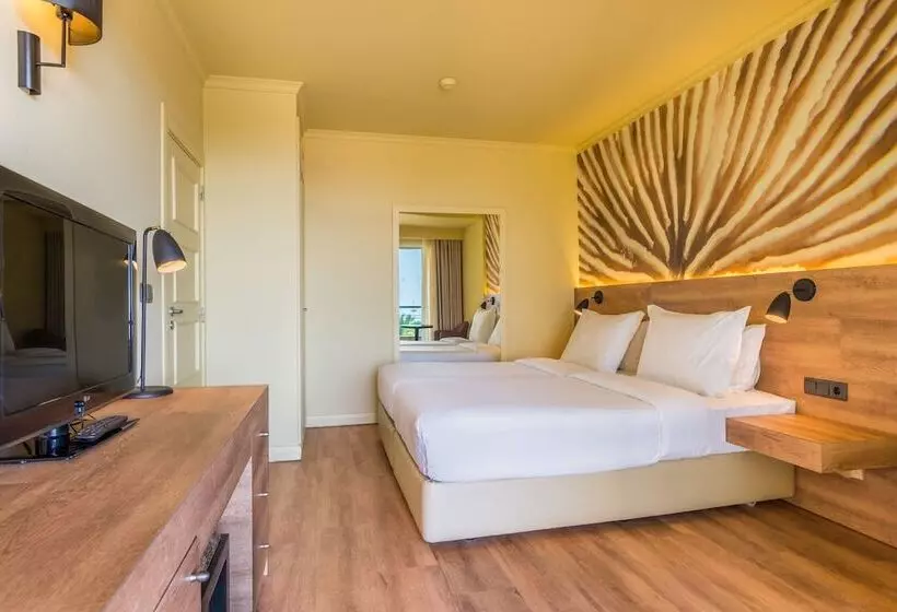 سوییت با چشم‌انداز دریا, Calheta Beach - All Inclusive, Savoy Signature