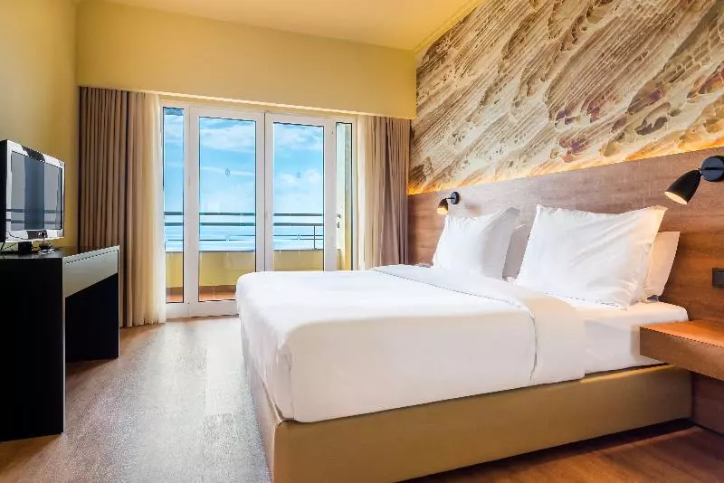 اتاق استاندارد با چشم‌انداز دریا, Calheta Beach - All Inclusive, Savoy Signature
