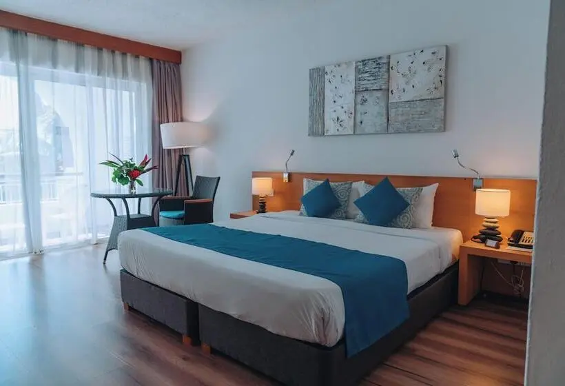 اتاق لوکس, Casuarina Resort And Spa