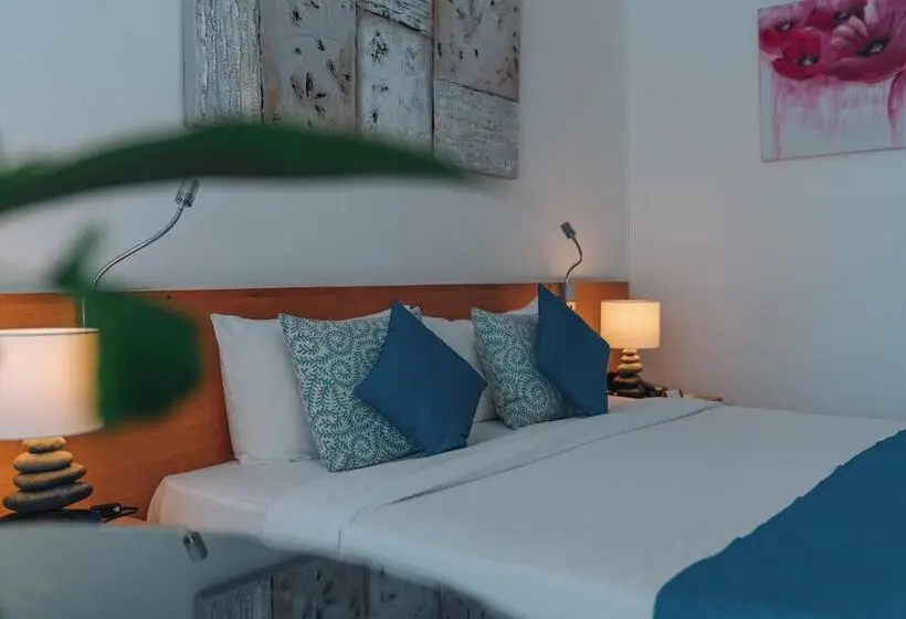 اتاق لوکس, Casuarina Resort And Spa